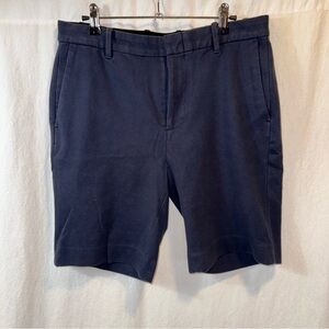 Gently Used Men’s Artefact Navy Blue Knit Shorts Size 31